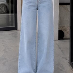 light blue jeans 💙
